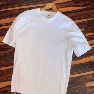 H&M T-Shirt (Never worn)